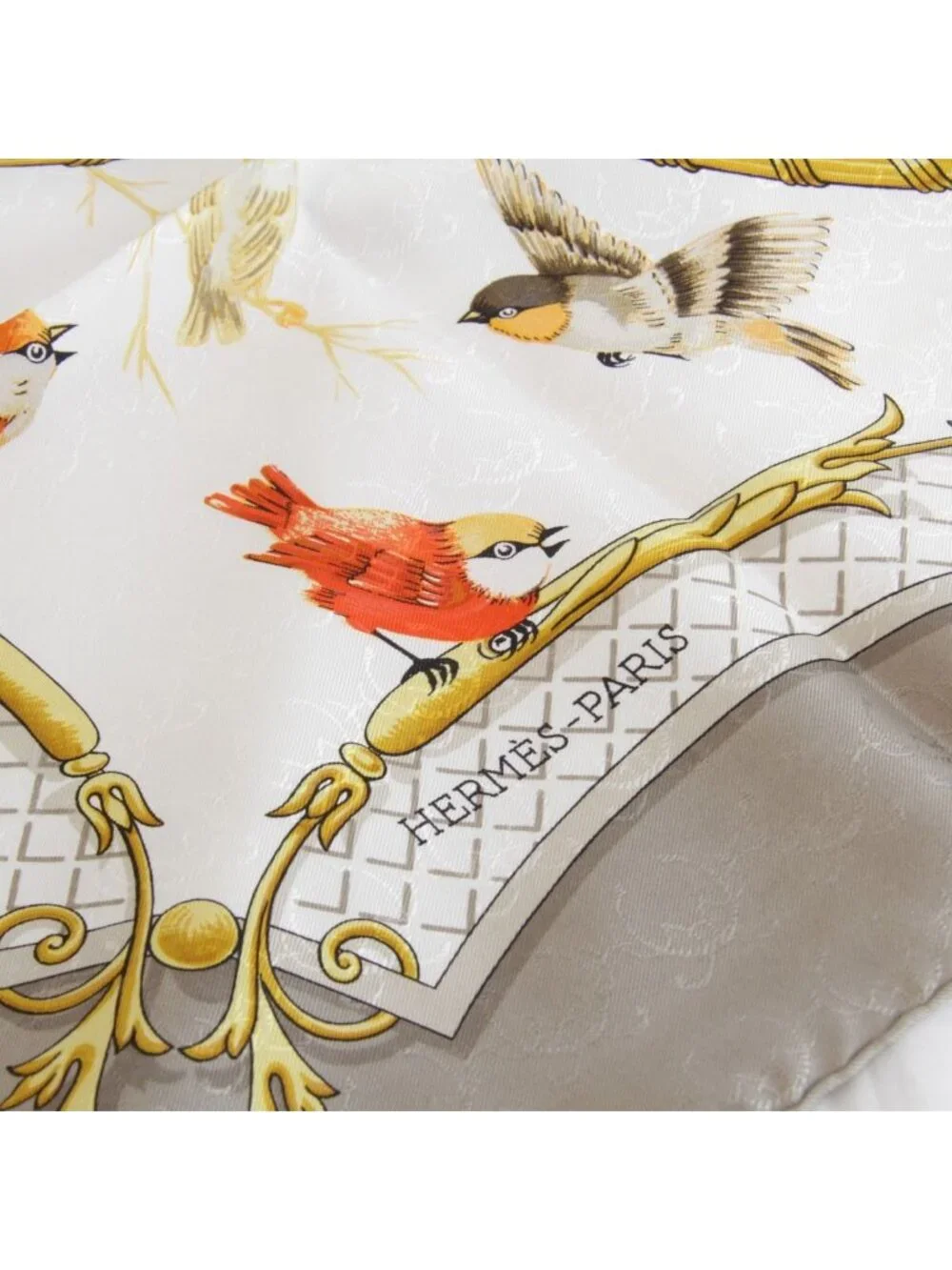 Hermes Carre 90 Significant Key to Freedom Judgment Chest with Scarf Silk